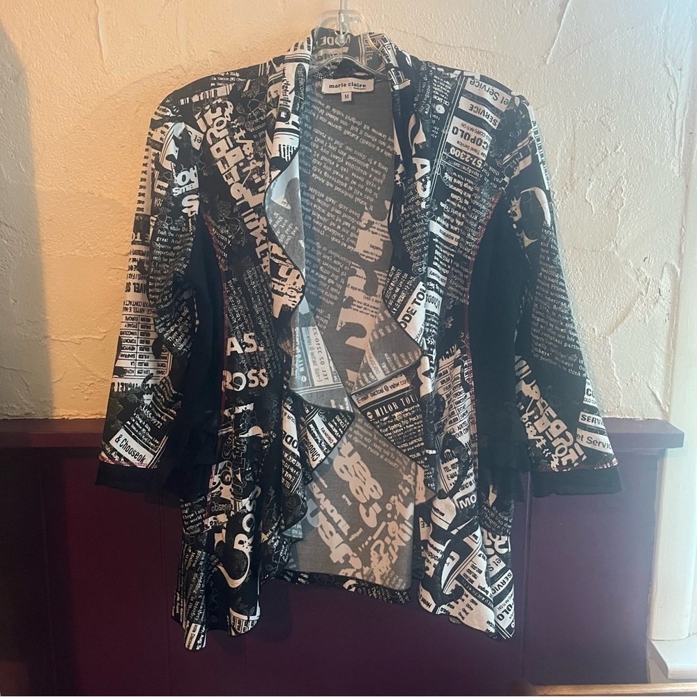 Graphic Print Women's Open Blazer in Black and White
